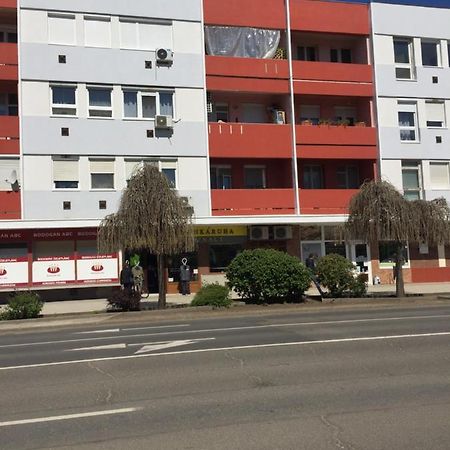 Marika Apartman Hajduszoboszlo Exterior foto